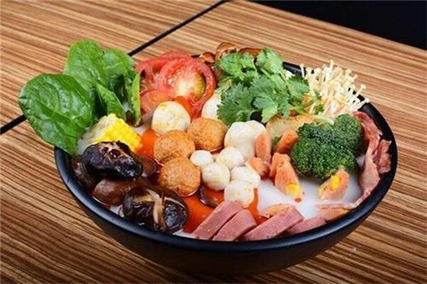 调调香旋转麻辣烫